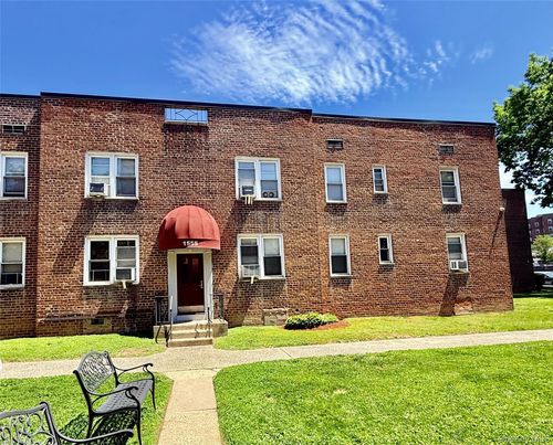 h2-1555 Central Park Ave, Yonkers, NY, 10710-6017 | Card Image