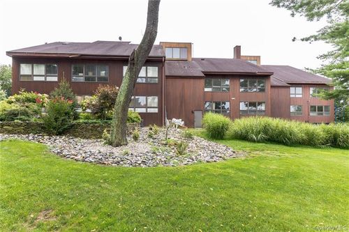 301 Old Tarrytown Rd, White Plains, NY, 10603-2825 | Card Image