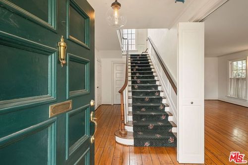 246 16th Street, Santa Monica, CA, 90402 | Card Image