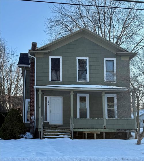324 W Park St, Albion, NY, 14411-1347 | Card Image