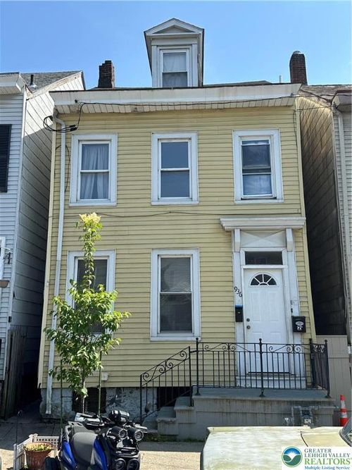 936 Ferry St, EASTON, PA, 18042-4307 | Card Image