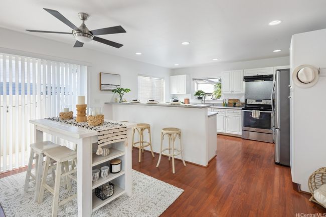 UNIT-22 - 92-7049 Elele St, House other with 3 bedrooms, 3 bathrooms and 2 parking in Kapolei HI | Image 4