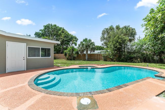 3690 Sw 23 Rd Ct, House other with 3 bedrooms, 2 bathrooms and null parking in Fort Lauderdale FL | Image 26