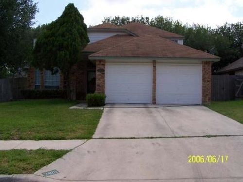 2801 Hillview Ln, Schertz, TX, 78154-2783 | Card Image