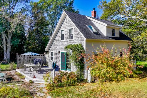 522 Ferry Road, Islesboro, ME, 04848 | Card Image