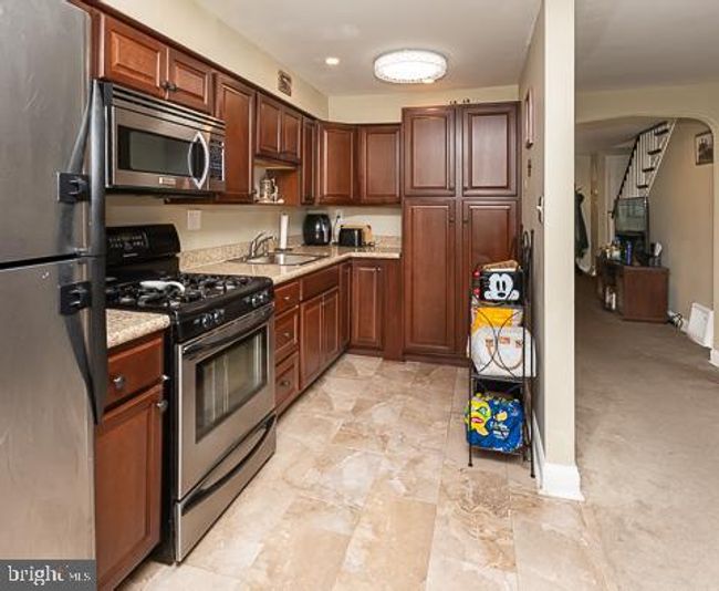 5207 Gramercy Dr, Townhouse with 3 bedrooms, 2 bathrooms and null parking in Clifton Hts PA | Image 10