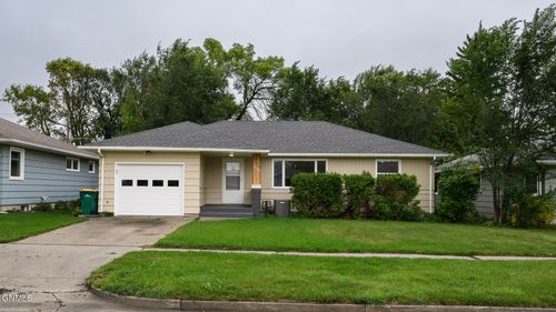 1419 N 19th St, Bismarck, ND, 58501-2907 | Card Image