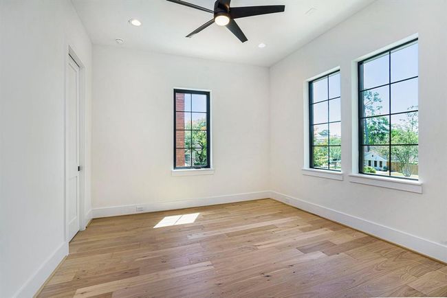 Bedroom 4 with ensuite. | Image 35