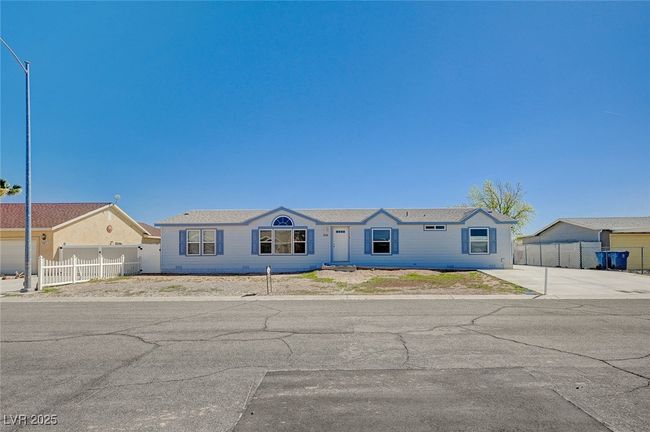 235 Tres Lobos St, House other with 3 bedrooms, 2 bathrooms and null parking in Overton NV | Image 52