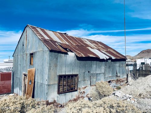 237 Summit St, Tonopah, NV, 89049-1933 | Card Image