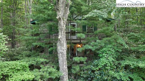 206 Oak Rd, Beech Mountain, NC, 28604-8265 | Card Image