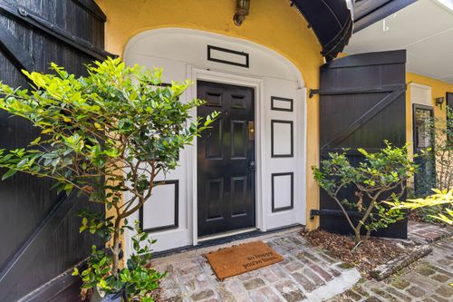 f-24 Bee St, Charleston, SC, 29403 | Card Image