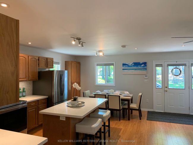 1833 Tiny Beaches Rd S, House other with 2 bedrooms, 1 bathrooms and 15 parking in Tiny ON | Image 6