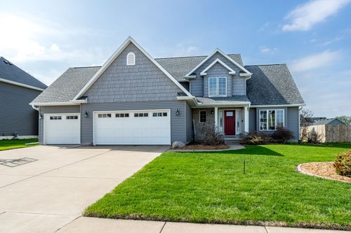 1051 W Price Street, Eldridge, IA, 52748 | Card Image