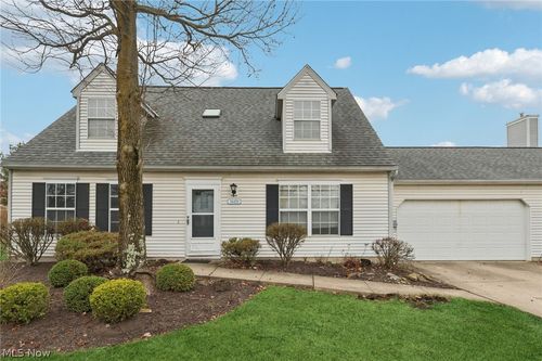 14459 Fullers Ln, Strongsville, OH, 44149-8755 | Card Image