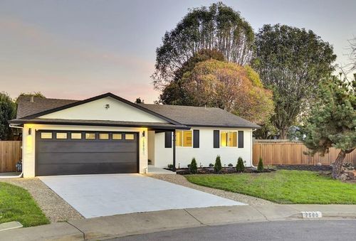 2580 2580 Early Rivers Ct, Union City, CA, 94587 | Card Image