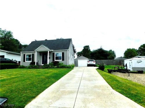2642 Shelburn Ave, Akron, OH, 44312-1624 | Card Image