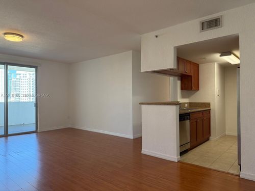 1108-36 Nw 6th Ave, Miami, FL, 33128-1553 | Card Image