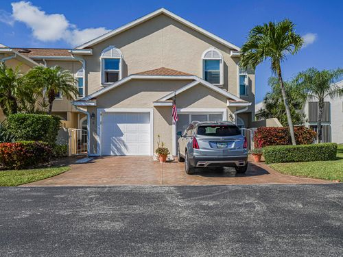20-8-3223 S Lakeview Cir, Hutchinson Island, FL, 34949-8879 | Card Image