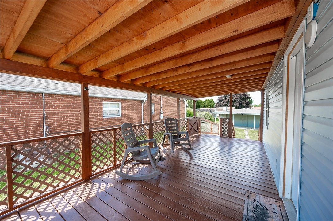 Residential in Center Twp/Homer Cty 3