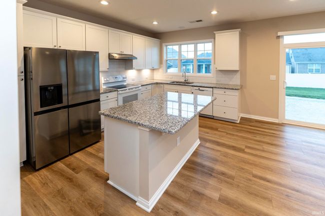 5621 Camden Dr, House other with 4 bedrooms, 3 bathrooms and null parking in Newburgh IN | Image 8