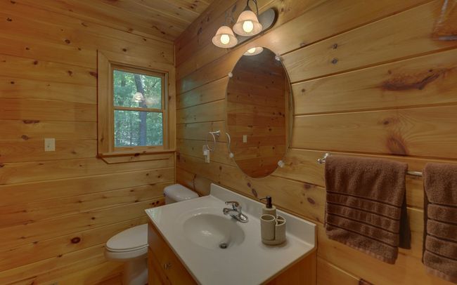 890 Mountain Lake Cir, Home with 3 bedrooms, 3 bathrooms and null parking in Blue Ridge GA | Image 15