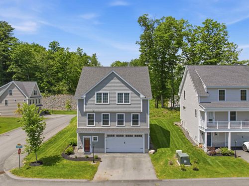 2 Juniper Dr, Dover, NH, 03820-2738 | Card Image