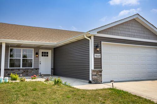 7849 Wright St, Merrillville, IN, 46410-4253 | Card Image