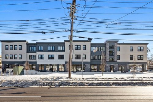 unit-205-1000 Washington St, Dedham, MA, 02026-6733 | Card Image