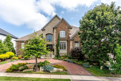 3228 Linville Ln, Lexington, KY, 40513-1247 | Card Image