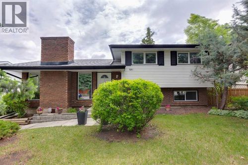 931 124 Avenue Sw, Calgary, AB, T2W1T2 | Card Image