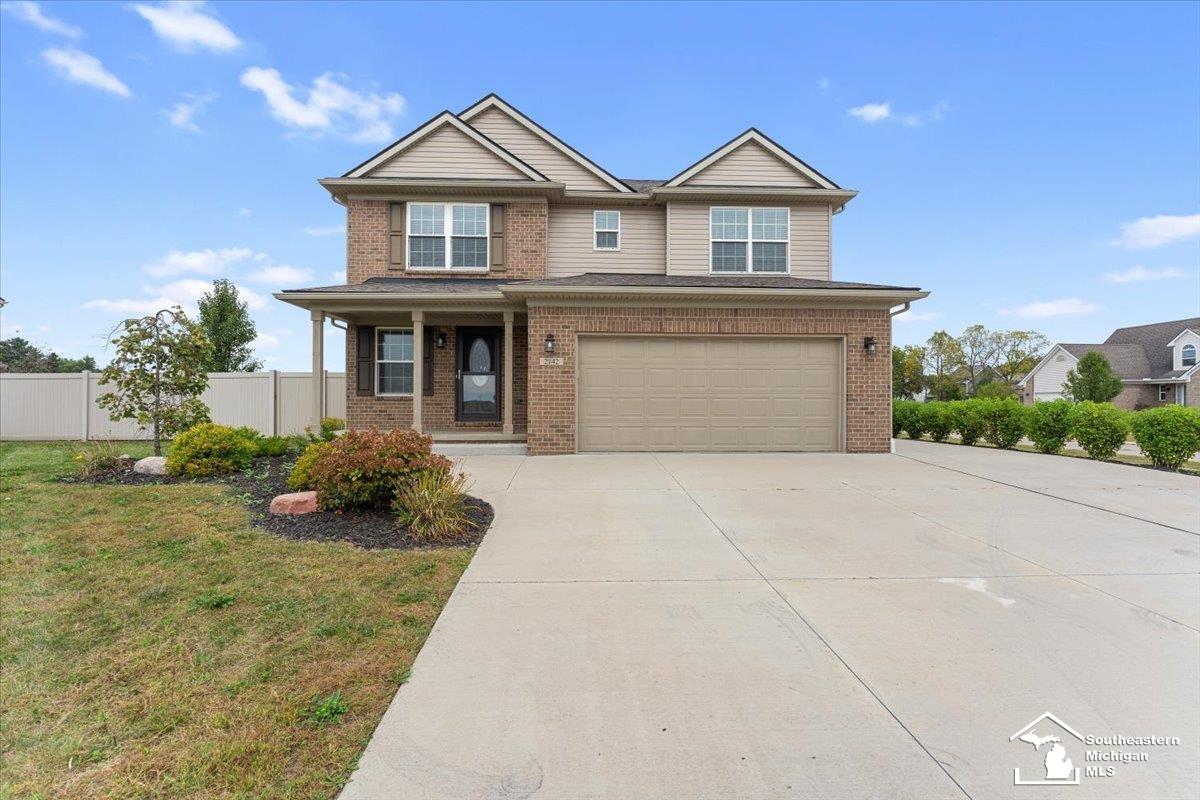 Carson Ln, Monroe, MI 48162