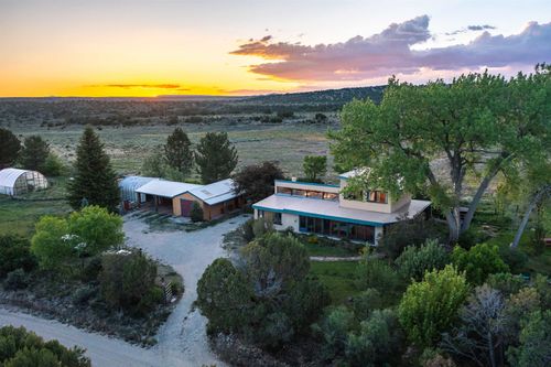 51 Atalaya Rd, Arroyo Hondo, NM, 87513-8006 | Card Image