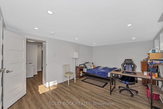 1229 Erindale Dr, House other with 4 bedrooms, 2 bathrooms and 3 parking in Ottawa ON | Image 32