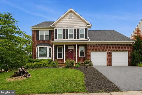 2402 Shaker Ln, FREDERICK, MD, 21702-2649 | Card Image