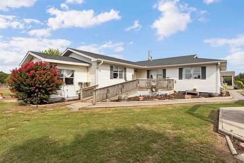 1415 N Oklahoma St, Tryon, OK, 74875-7702 | Card Image