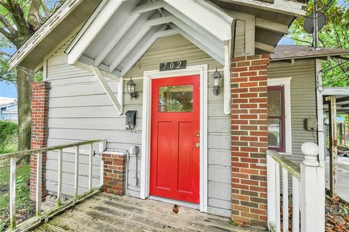 702 Caplin St, Houston, TX, 77022-5506 | Card Image
