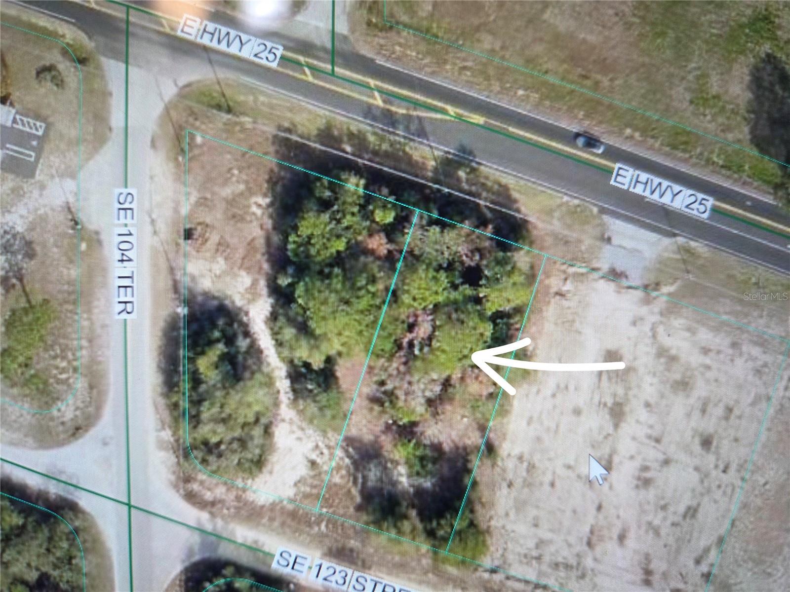 Land in BELLEVIEW