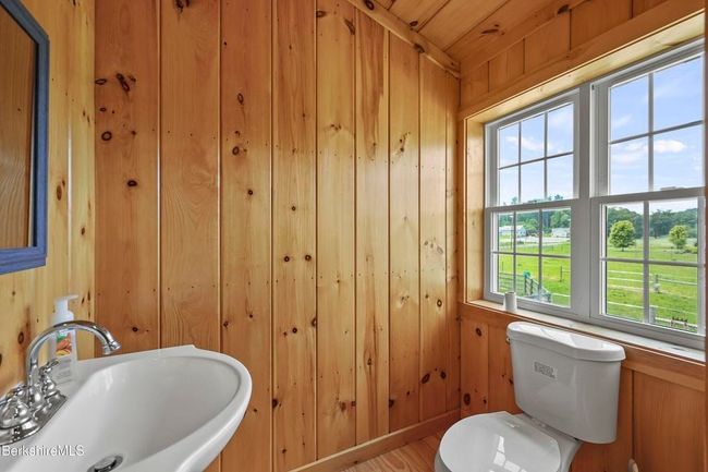 0 Easthampton Rd, Home with 0 bedrooms, 2 bathrooms and 6 parking in Easthampton MA | Image 10