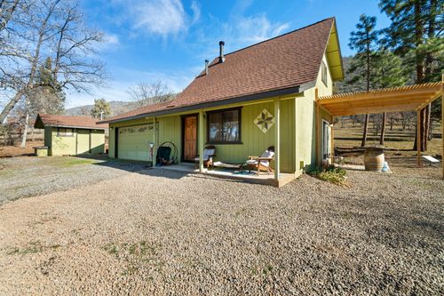 30331 Day Rd, Mcarthur, CA, 96056-8513 | Card Image