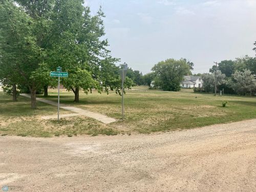 -- --, Tower City, ND, 58071 | Card Image