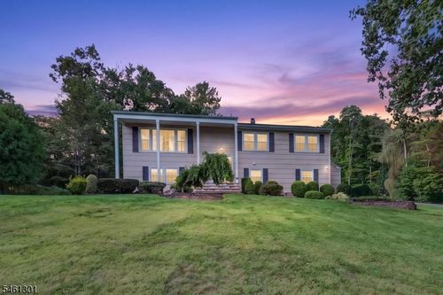 3 Debby Ln, Warren, NJ, 07059-5012 | Card Image