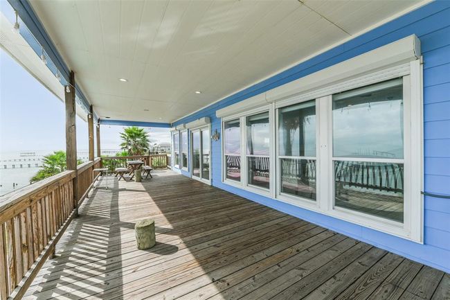 427 2 Nd St, House other with 3 bedrooms, 3 bathrooms and 1 parking in San Leon TX | Image 11