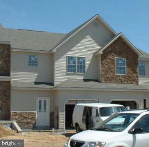 173 Kristy Ln, HARRISBURG, PA, 17111-5038 | Card Image