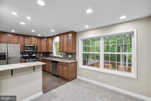 14894 Lambeth Sq, CENTREVILLE, VA, 20120-1876 | Card Image