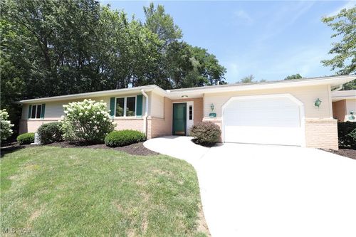 111 Anderson Cv, Lodi, OH, 44254-1350 | Card Image