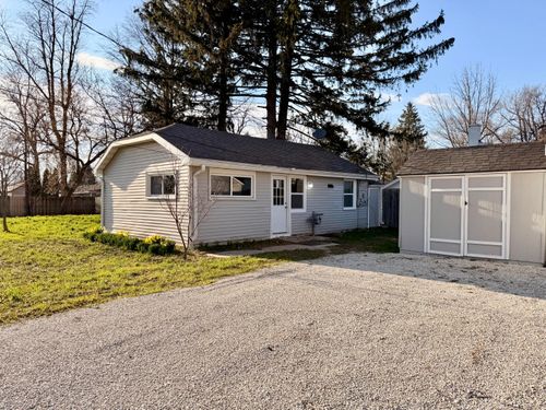 W1038 Geranium Rd, Genoa City, WI, 53128-1508 | Card Image
