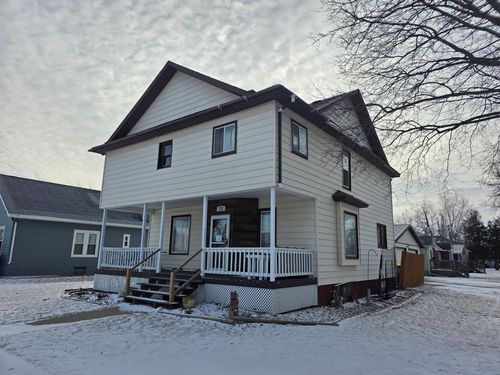 702 4th St Se, Pipestone, MN, 56164-2021 | Card Image