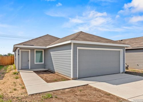 1519 Silver Crk, New Braunfels, TX, 78130-0676 | Card Image