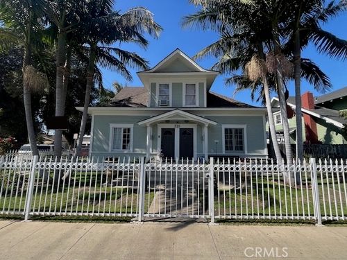 b-320 S Broadway, Santa Ana, CA, 92701-5696 | Card Image